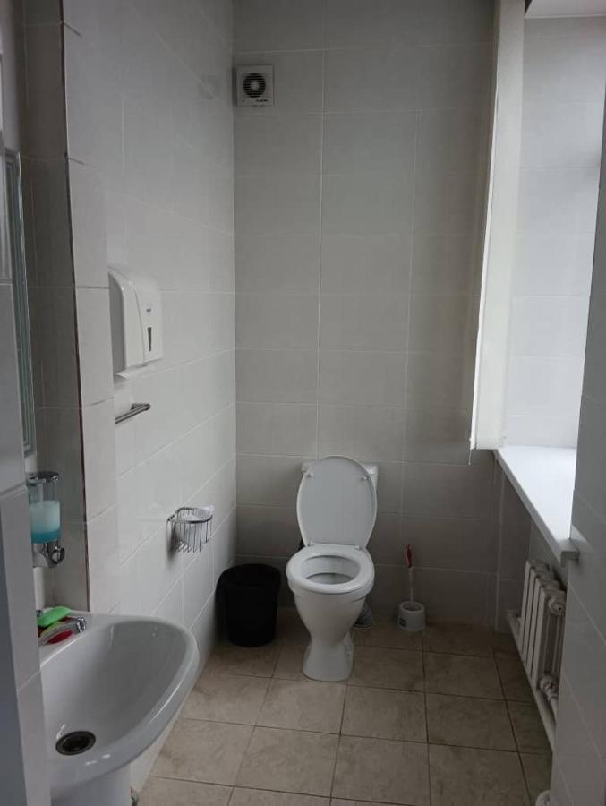 Bekbro Hostel 比什凯克 外观 照片